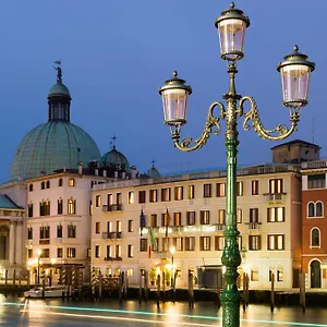 Carlton On The Grand Canal Отель